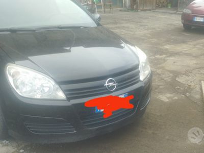 Usata Opel Astra 115 CV (84 kW) 2006 Nero Berlina