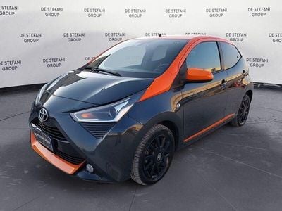 Usata Toyota Aygo Cool 72 CV (52 kW) 2021 Grigio Utilitaria