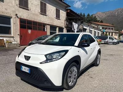 Usata Toyota Aygo X Active 72 CV (52 kW) 2022 Bianco SUV