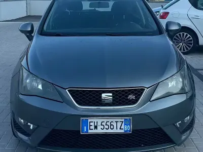 Usata Seat Ibiza FR 105 CV (77 kW) 2014 Grigio Berlina