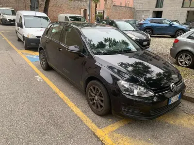 Usata VW Golf VII Comfortline 105 CV (77 kW) 2013 Berlina