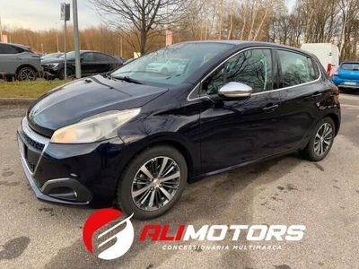 usata Peugeot 208 PureTech 82 5 porte Allure*Neopatentati*Cerchi*Ret