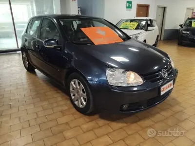 Usata VW Golf IV Sportline 116 CV (85 kW) 2006 Grigio scuro / metallizzato Berlina