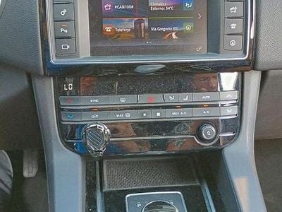 Usata Jaguar F-Pace 250 CV (183 kW) 2017 Grigio SUV
