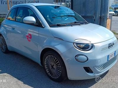 Usata Fiat 500e Icon 42 kW (58 CV) 2021 Blu Berlina