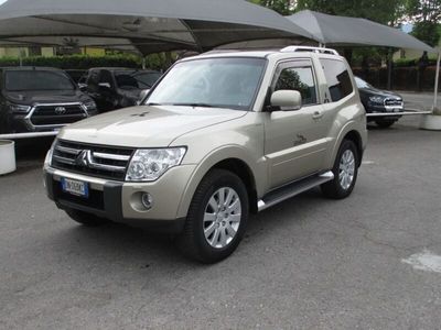 usata Mitsubishi Pajero 3.2 DI-D 16V aut. 3p. Instyle DPF