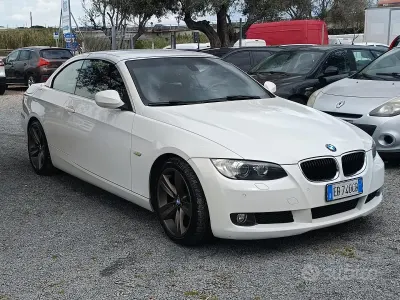 Usata BMW 320 Cabriolet 177 CV (130 kW) 2010 Bianco Cabrio