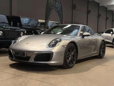 Usata Porsche 911 Carrera 4 370 CV (272 kW) 2017 Argento metallizzato Coupé