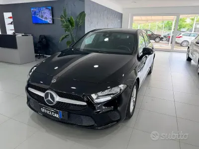 Usata Mercedes A180 Business 116 CV (85 kW) 2020 Nero Berlina
