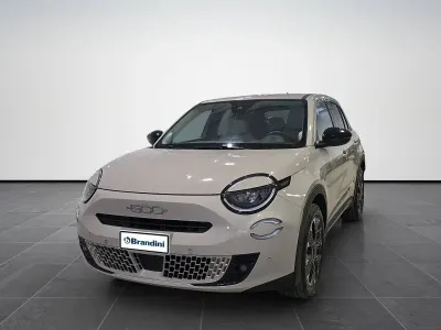 Usata Fiat 600 La Prima 61 kW (84 CV) 2024 Beige SUV