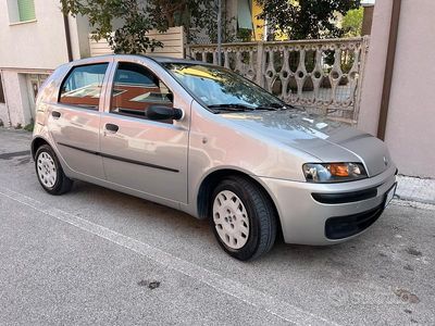 Usata Fiat Punto 60 CV (44 kW) 2003 Grigio Utilitaria
