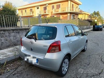Usata Toyota Yaris 2007 Grigio Utilitaria