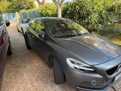 Usata Volvo V40 Business Edition 2018 Grigio Station wagon