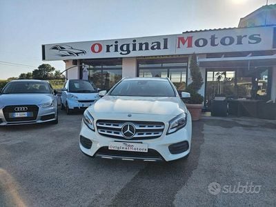 Mercedes GLA220