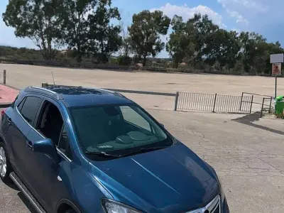 Usata Opel Mokka 140 CV (102 kW) 2016 Bluazzurro SUV