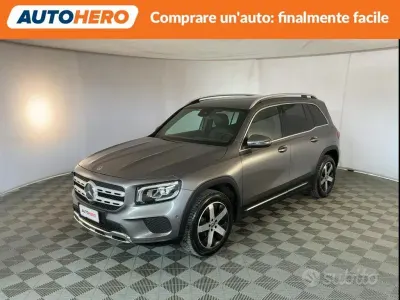 Usata Mercedes GLB200 150 CV (110 kW) 2021 Grigio SUV