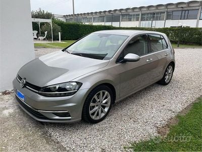 Usata VW Golf VII Business 115 CV (84 kW) 2017 Grigio Berlina