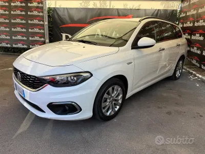 Usata Fiat Tipo Lounge 120 CV (88 kW) 2018 Bianco Station wagon