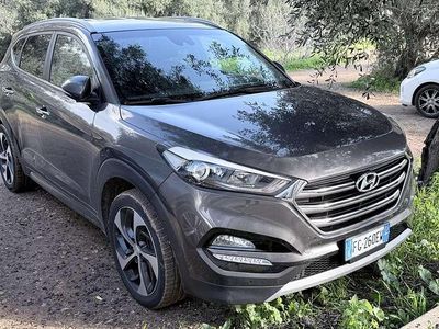 Usata Hyundai Tucson Xpossible 141 CV (103 kW) 2017 Marrone SUV