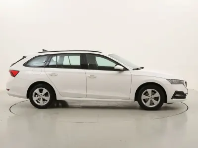 Usata Skoda Octavia Executive 116 CV (85 kW) 2023 Biancobianco Station wagon