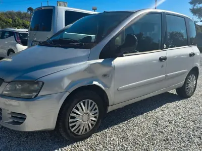 Usata Fiat Multipla Dynamic 120 CV (88 kW) 2010 Argento Monovolume