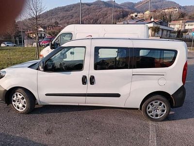 Usata Fiat Doblò Easy 120 CV (88 kW) 2022 Bianco Monovolume