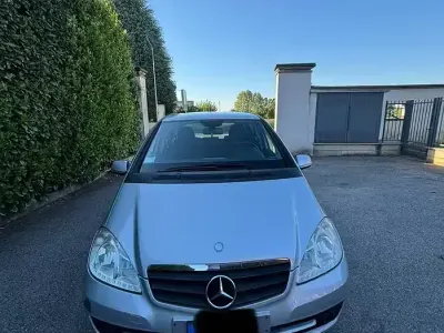 Usata Mercedes A160 95 CV (69 kW) 2010 Grigio Utilitaria