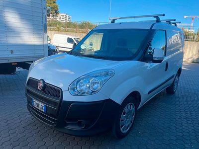 Usata Fiat Doblò Dynamic 119 CV (87 kW) 2013 Bianco Monovolume