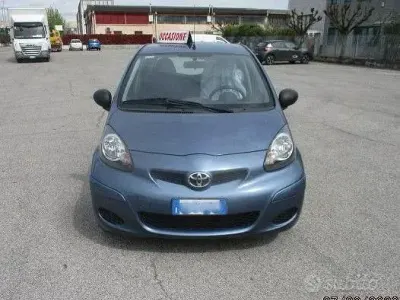 Brugt Toyota Aygo 68 HK (50 kW) 2009 Blå Hatchback