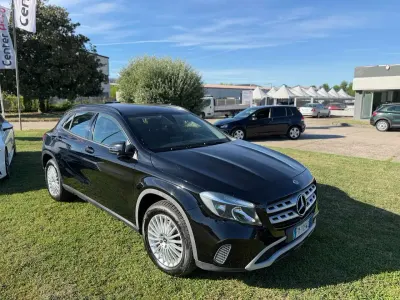 Usata Mercedes GLA200 Business 136 CV (100 kW) 2018 Other SUV