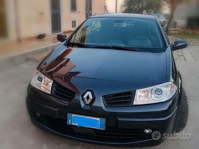 Usata Renault Mégane Cabriolet 100 CV (73 kW) 2008 Grigio Cabrio
