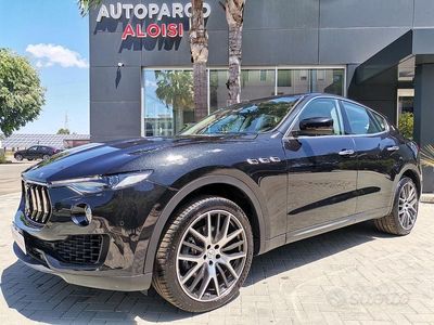 Grigio Usata 2019 Maserati Levante SUV | 39.999 € (Buon prezzo)