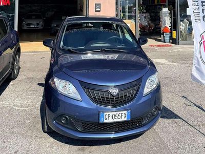 Gebraucht Lancia Ypsilon Silver 69 PS (50 kW) 2023 Blau Kleinwagen