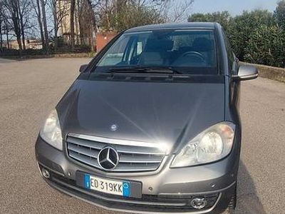 Usata Mercedes A160 95 CV (69 kW) 2011 Grigio Berlina