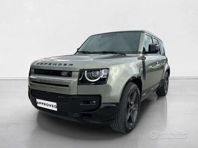 Usata Land Rover Defender SE Dynamic 300 CV (220 kW) 2021 Verde SUV