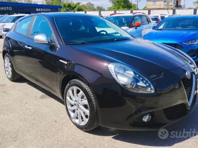Usata Alfa Romeo Giulietta Super 120 CV (88 kW) 2017 Nero Utilitaria