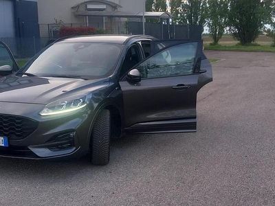 Usata Ford Kuga 125 CV (91 kW) 2022 Grigio SUV