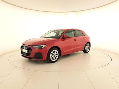 Usata Audi A1 Sportback Admired 95 CV (69 kW) 2024 Rosso progressivo metallizzato Utilitaria
