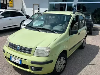 Usata Fiat Panda Dynamic 69 CV (50 kW) 2005 Giallo Utilitaria