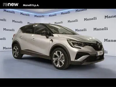 Usata Renault Captur RS Line 160 CV (117 kW) 2023 Grigio chiaro SUV