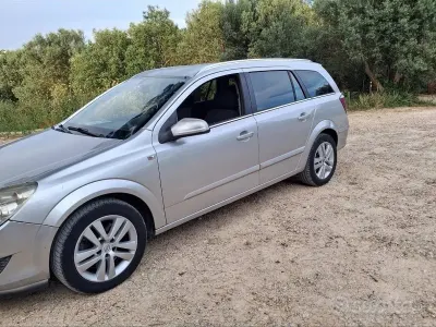 Usata Opel Astra Club 120 CV (88 kW) 2007 Grigio Station wagon