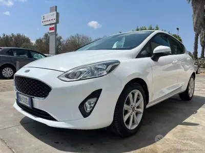 Usata Ford Fiesta Vignale 86 CV (63 kW) 2018 Bianco Berlina