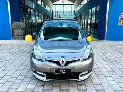 Usata Renault Scénic III XMOD 110 CV (80 kW) 2015 Grigio Monovolume