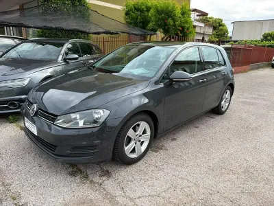 Usata VW Golf VII 110 CV (80 kW) 2015 Grigio scuro Berlina
