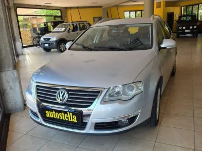 Usata VW Passat Highline 140 CV (102 kW) 2006 Argento Station wagon