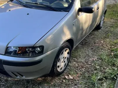 Usata Fiat Punto 80 CV (58 kW) 2001 Grigio Utilitaria