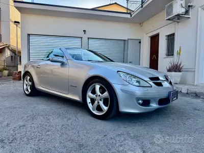 Usata Mercedes SLK200 163 CV (119 kW) 2004 Grigio Cabrio