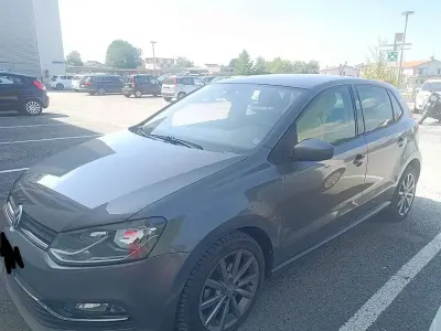Usata VW Polo Trendline 75 CV (55 kW) 2017 Grigio Utilitaria