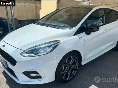 Gebraucht Ford Fiesta Vignale 100 PS (73 kW) 2018 Grau Kleinwagen