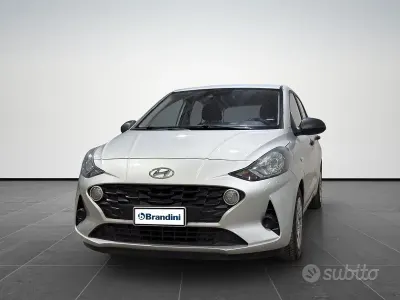 Usata Hyundai i10 Advanced Plus 67 CV (49 kW) 2020 Grigio Utilitaria